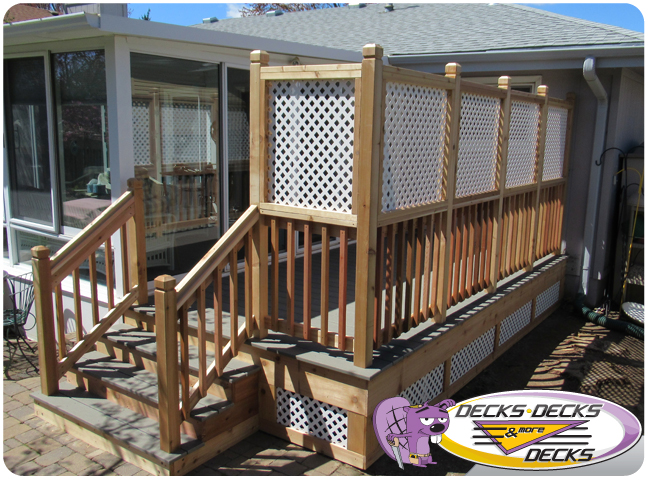 Add a custom made privacy fence for your brand new deck!