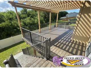 Pergola-with-screens-Omaha-deck-project