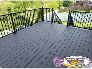 Aluminum-railing-and-deck-project-Bellevue