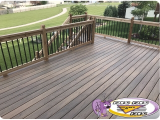 La Vista deck builders omaha