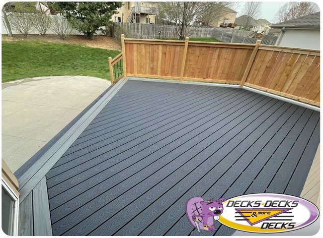 Picture-Frame-decking-design-Omaha