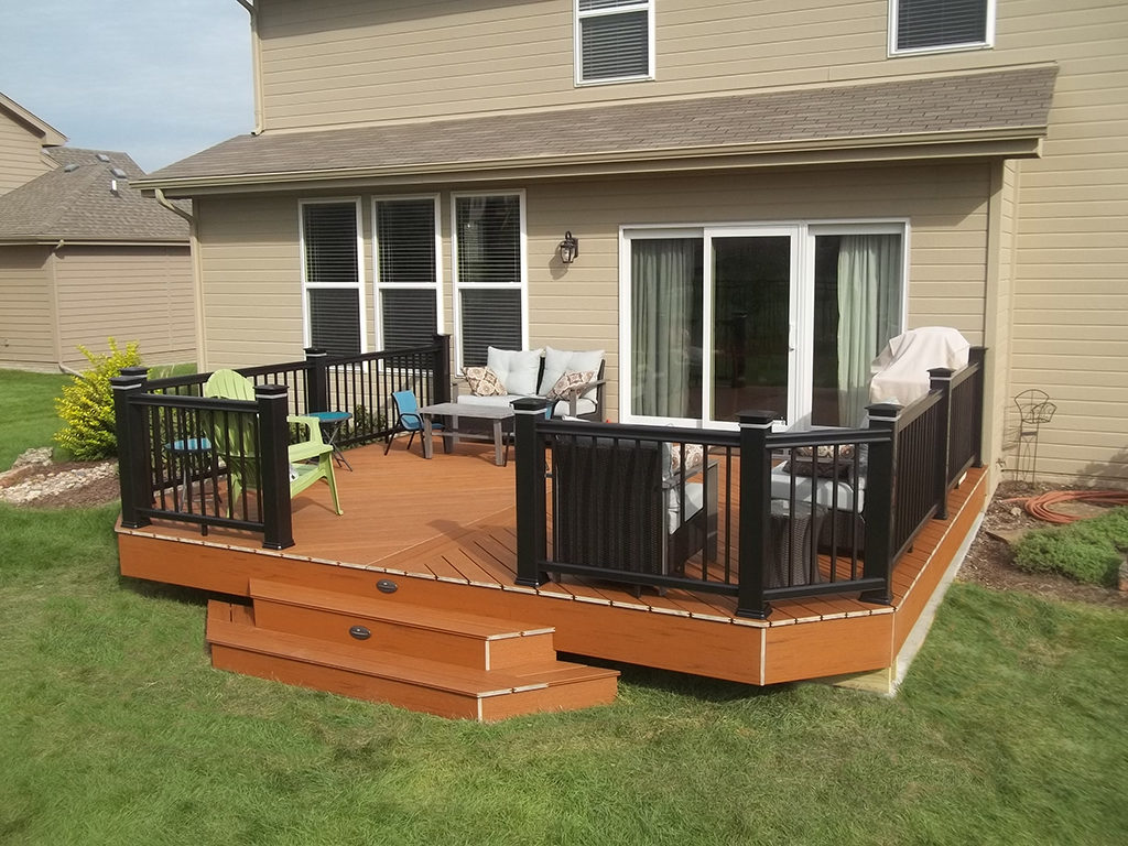 Modern outdoor deck with clean design lines built by professional contractor