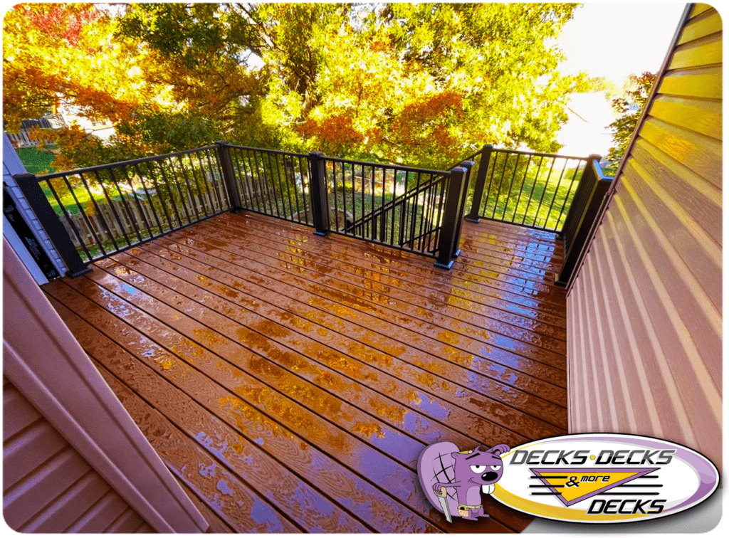 Composite deck designed to prevent splinters and surface cracks